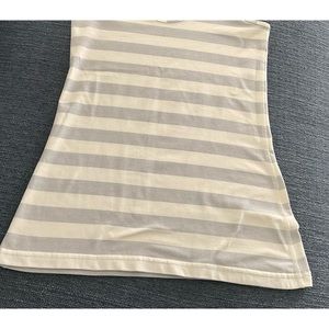 Lululemon tank, so 4